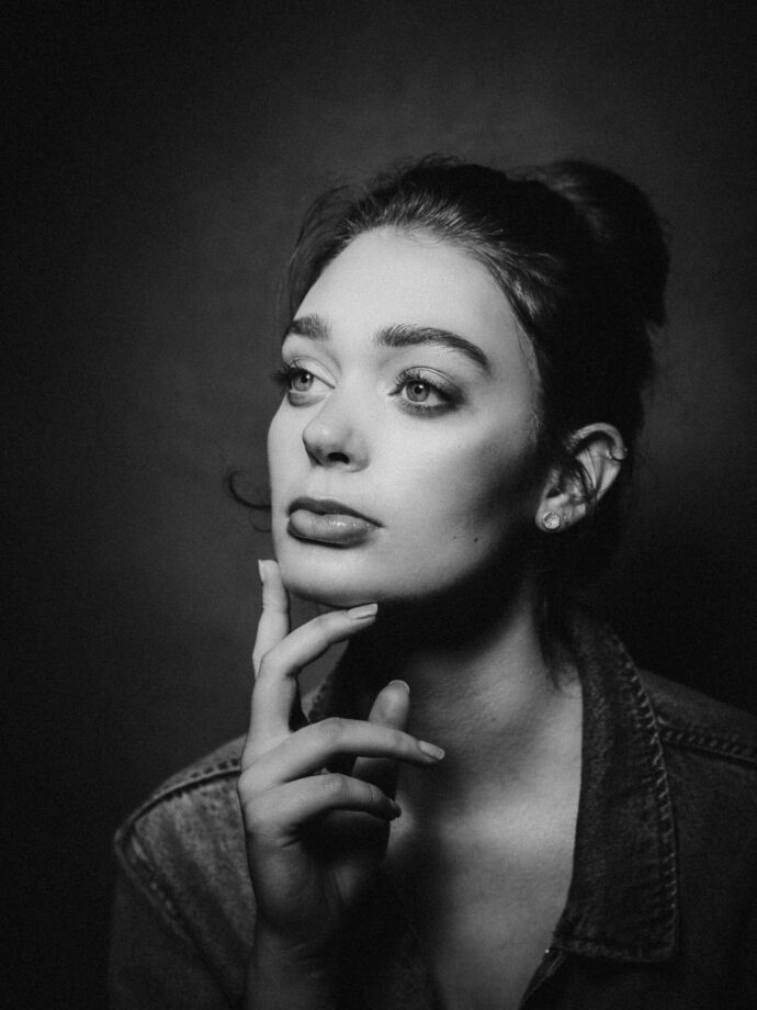 002-romy-web-190412©silbersalz
