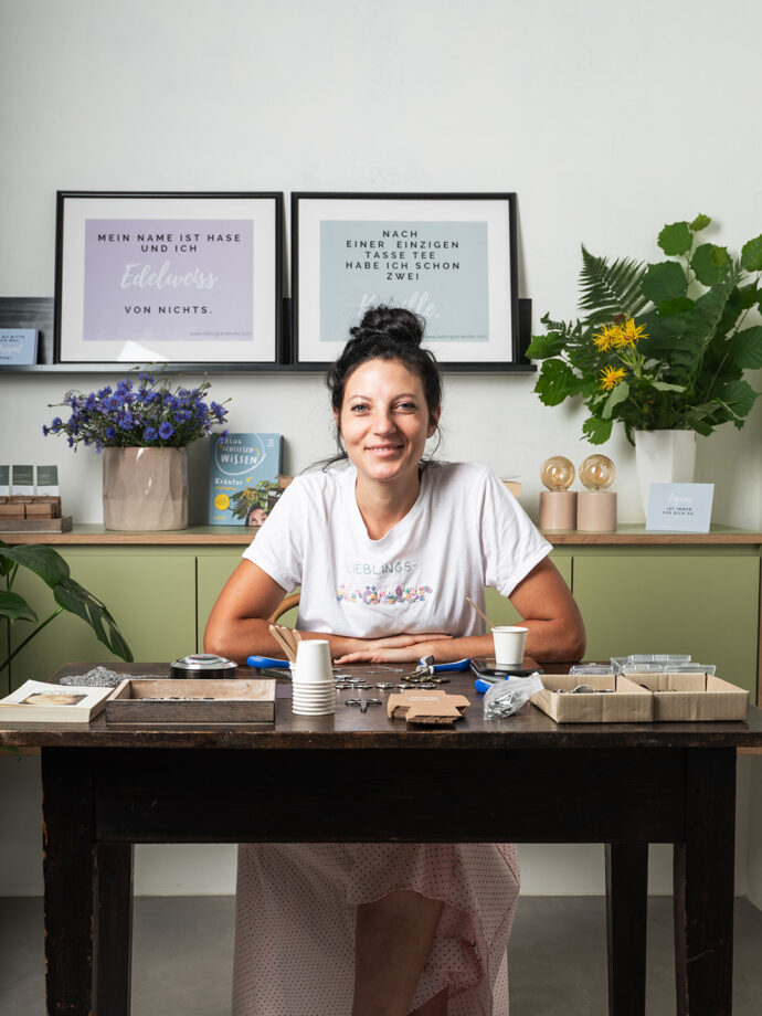 Lieblingskräuter, Tamara Seyr, Kräuterexpertin, Branding, Werbefotografie, Silbersalz, Welsberg, Fotografen, Südtirol